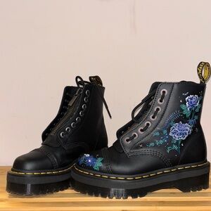DOC MARTNES SINCLAIR MYSTIC FLORAL LEATHER PLATFORM BOOTS